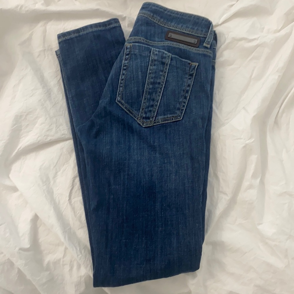 Women’s Burberry skinny jeans size 28. Worn less than 5 times